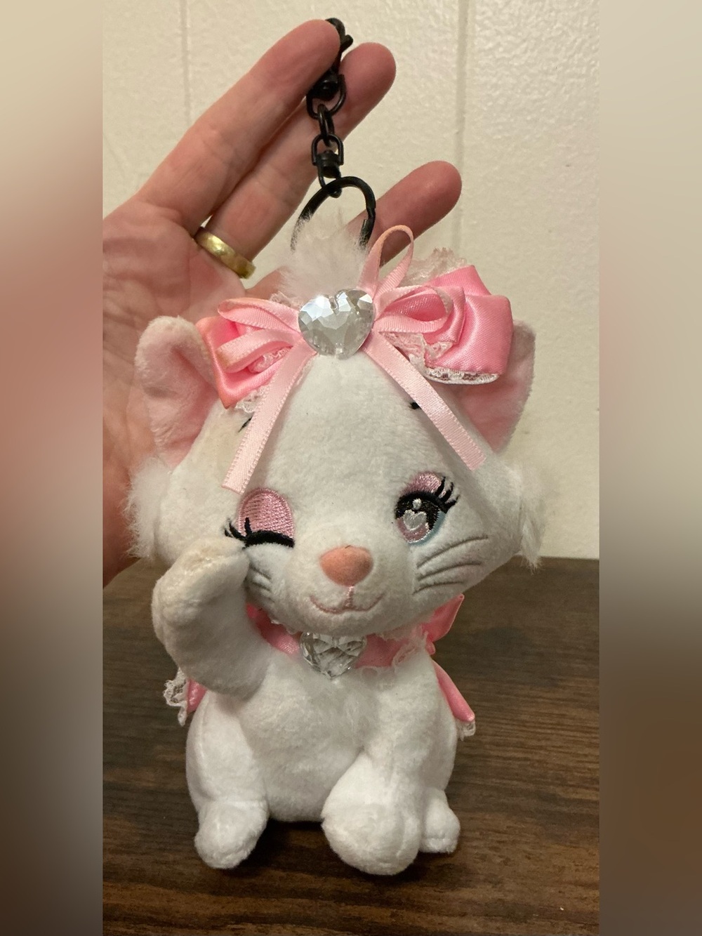 A Rare HTF Disney Store Japan Aristocats Marie Winking Plush Keychain Keyring